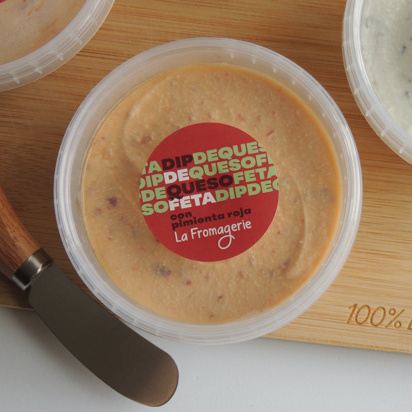 Dip de Queso Tipo Feta con Pimienta Roja