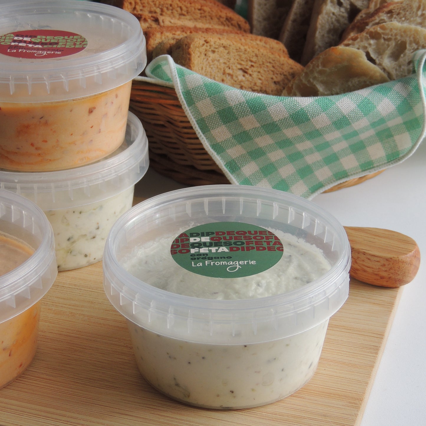 Dip de Queso Tipo Feta con Orégano