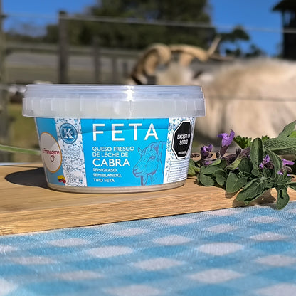 Queso tipo feta de cabra en salmuera